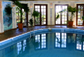 piscina interior romantica